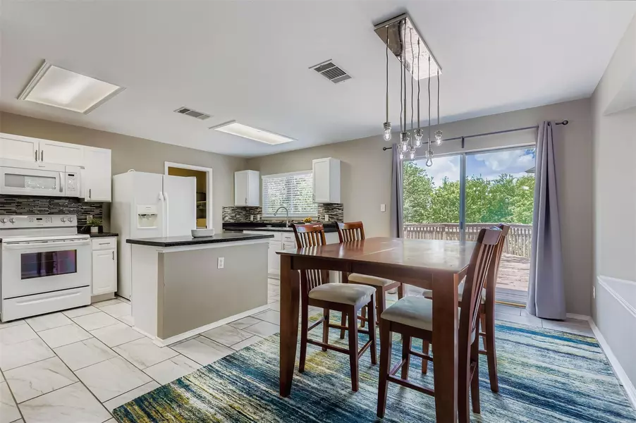 904 Justeford DR, Pflugerville, TX 78660