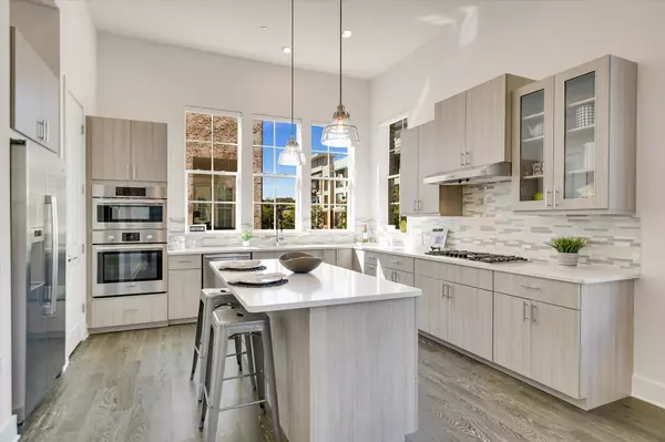 Austin, TX 78741,1301 Town Creek DR #1