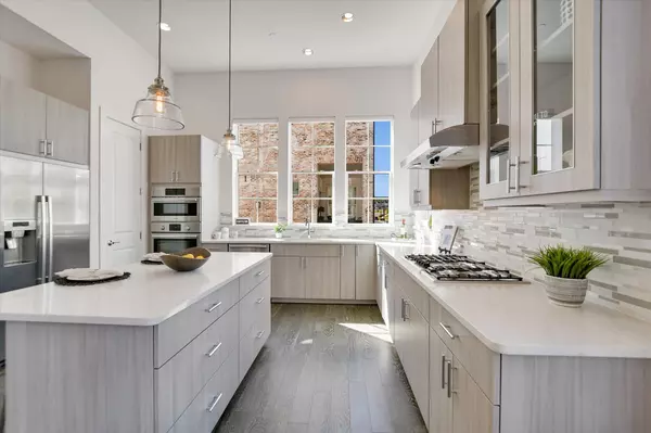 Austin, TX 78741,1301 Town Creek DR #1