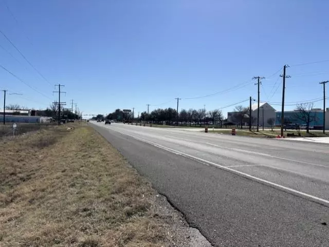 4030 N MAIN ST ST, Taylor, TX 76574