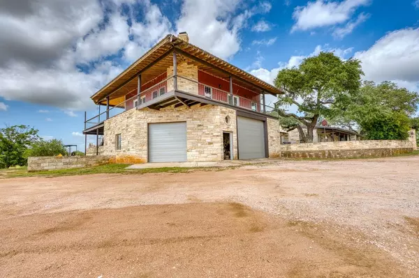 Tow, TX 78672,100 Scott DR