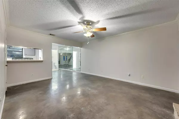 Austin, TX 78758,8400 Jamestown DR #216