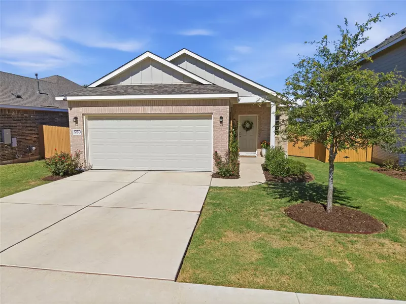 920 Paddock LN, Georgetown, TX 78626