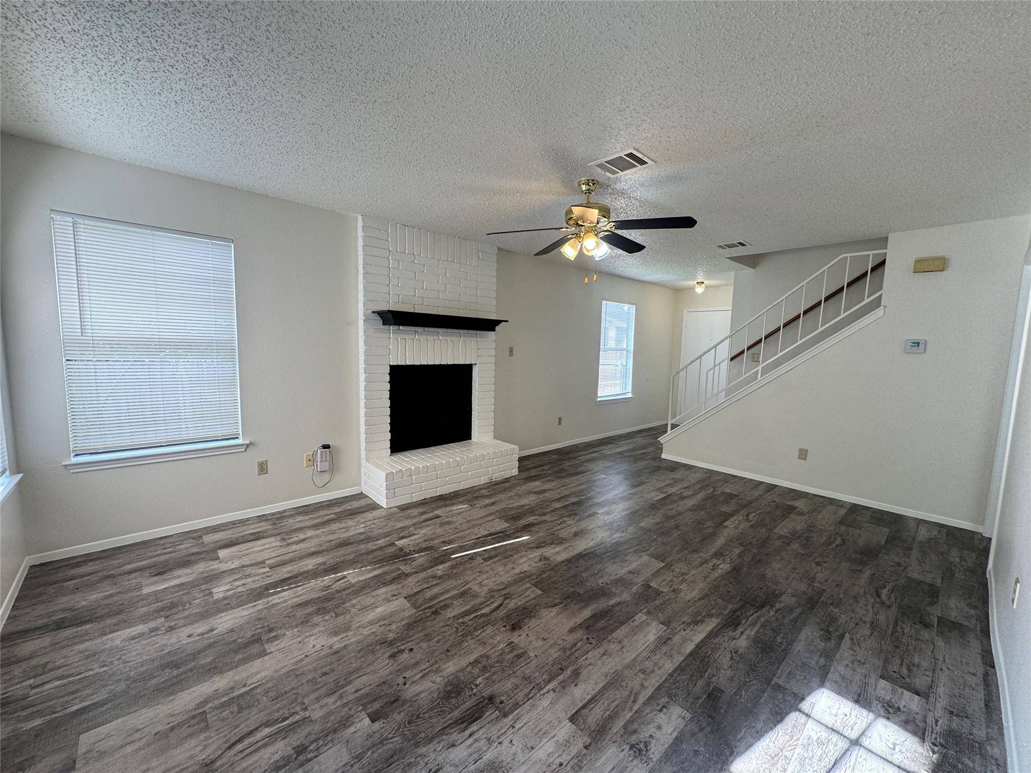 Round Rock, TX 78681,3516 Rollingway CV #B