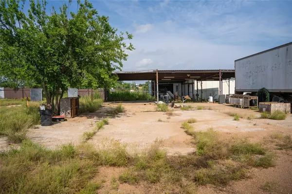 Llano, TX 78643,1009 Angle Ave