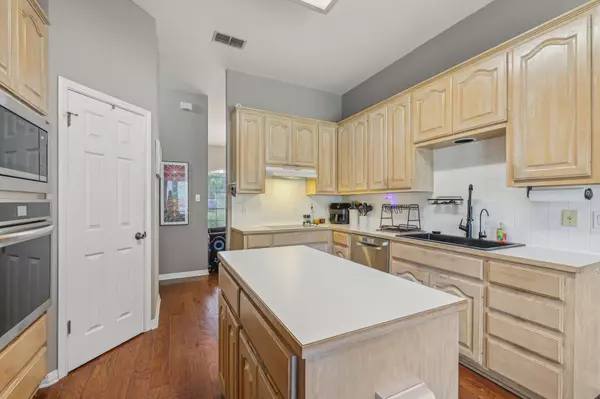 Buda, TX 78610,602 Leisurewoods DR