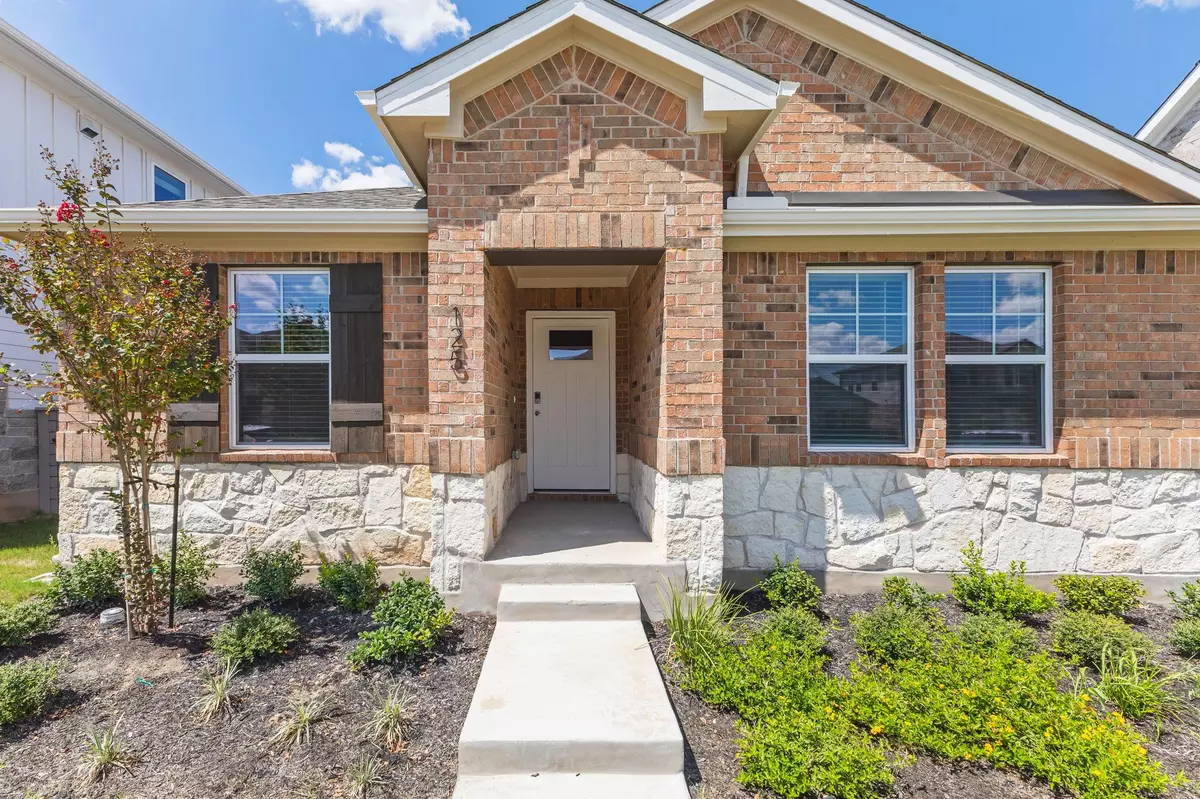 Hutto, TX 78634,125 Zinnia LN