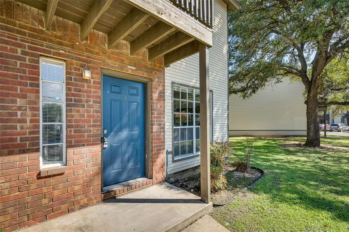 Austin, TX 78741,1834 River Crossing CIR #E