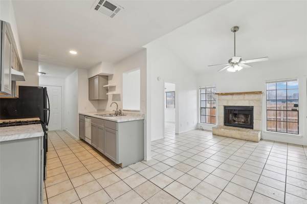 704/706 Peterson ST, Round Rock, TX 78664