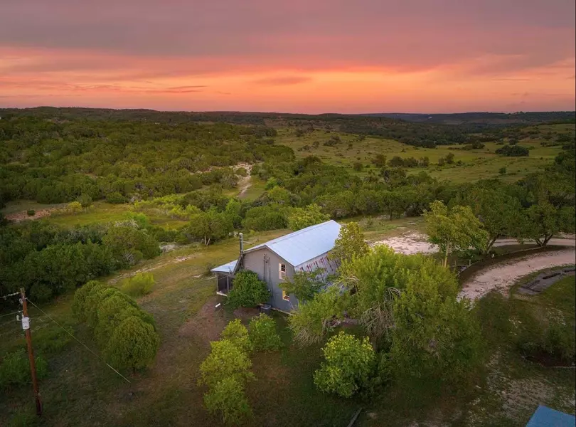 200 E Skyline Acres RD, Wimberley, TX 78676