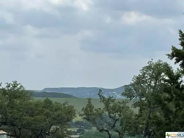 475 Village Top, Canyon Lake, TX 78133