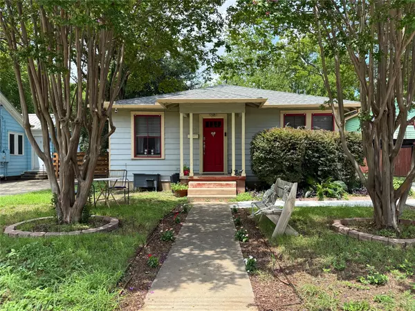 1008 E 38th 1/2 ST, Austin, TX 78751
