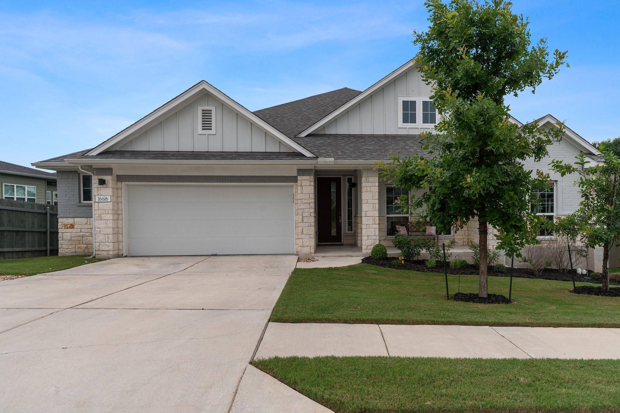 16616 Sumptuous DR, Manor, TX 78653