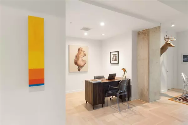 Austin, TX 78701,313 W 17th ST #1104