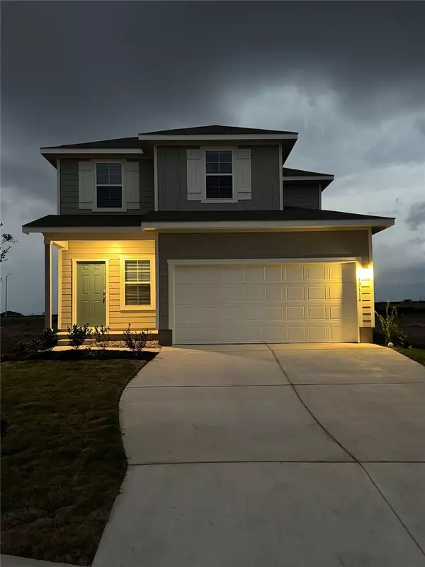 Buda, TX 78610,12114 Pike BND