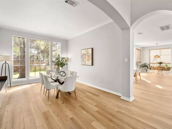 Austin, TX 78739,11009 Savannah CT