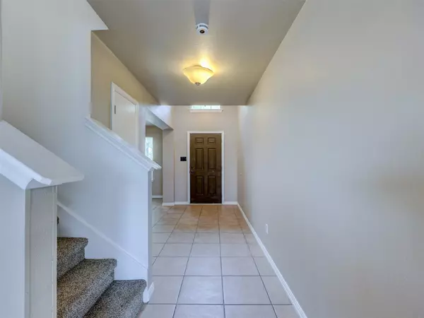 Kyle, TX 78640,335 Dandelion LOOP