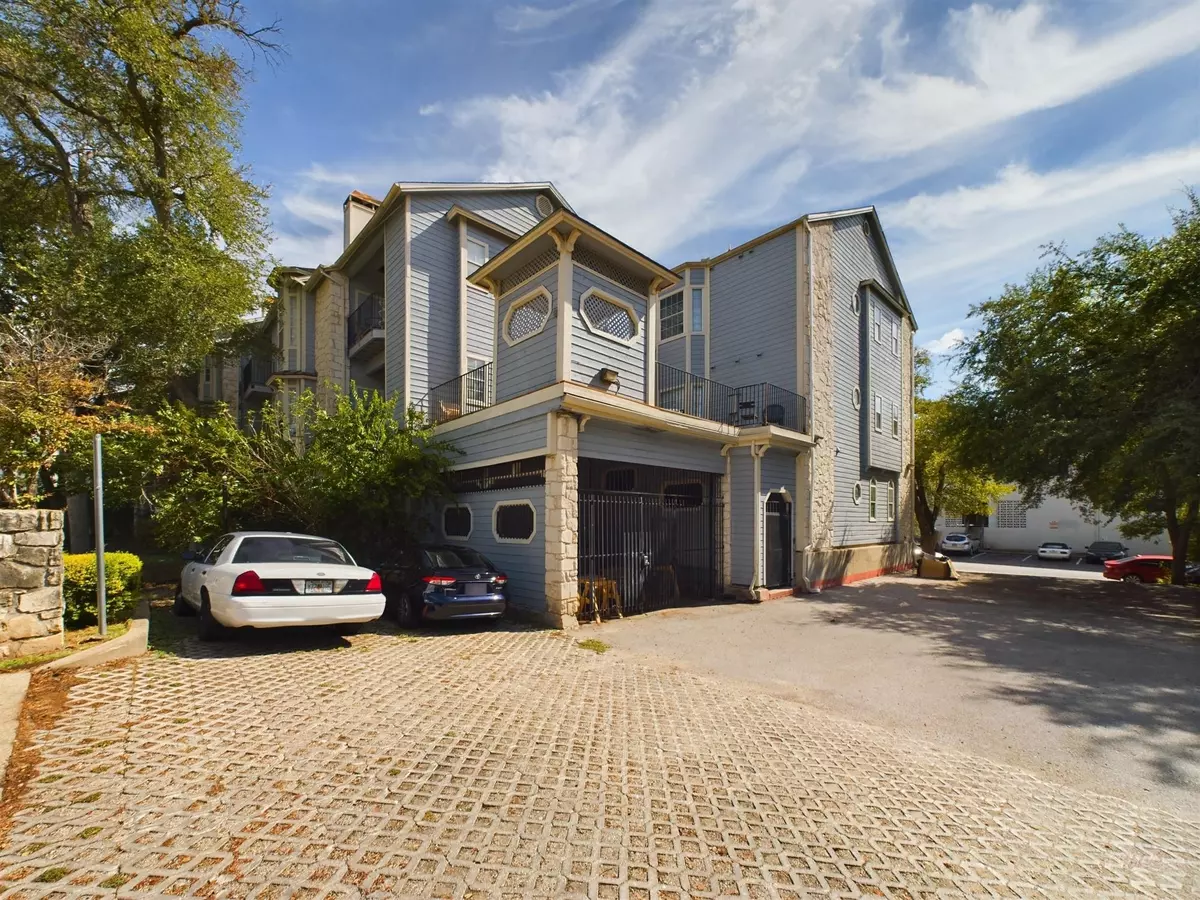 Austin, TX 78705,3111 Tom Green ST #301