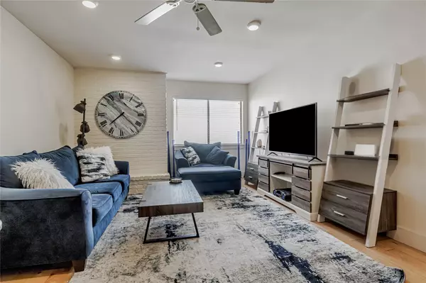 909 Reinli ST #213, Austin, TX 78751