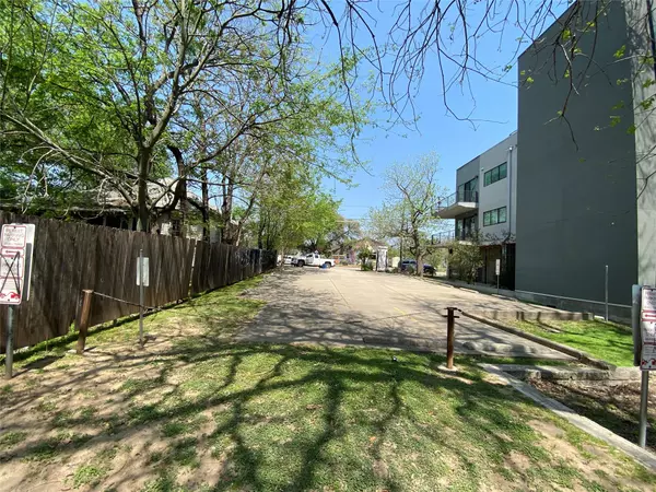 1613 E 7th ST, Austin, TX 78702