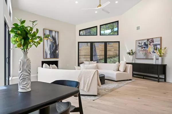 Austin, TX 78741,2001 Circle Haven