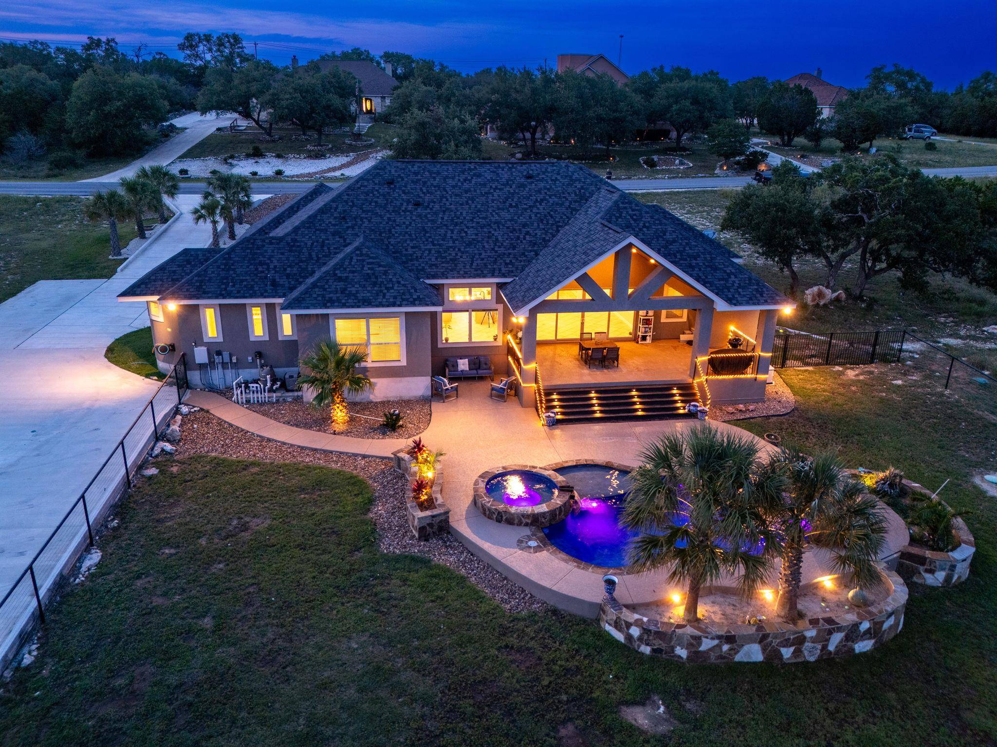 346 Blackbird DR, Spring Branch, TX 78070