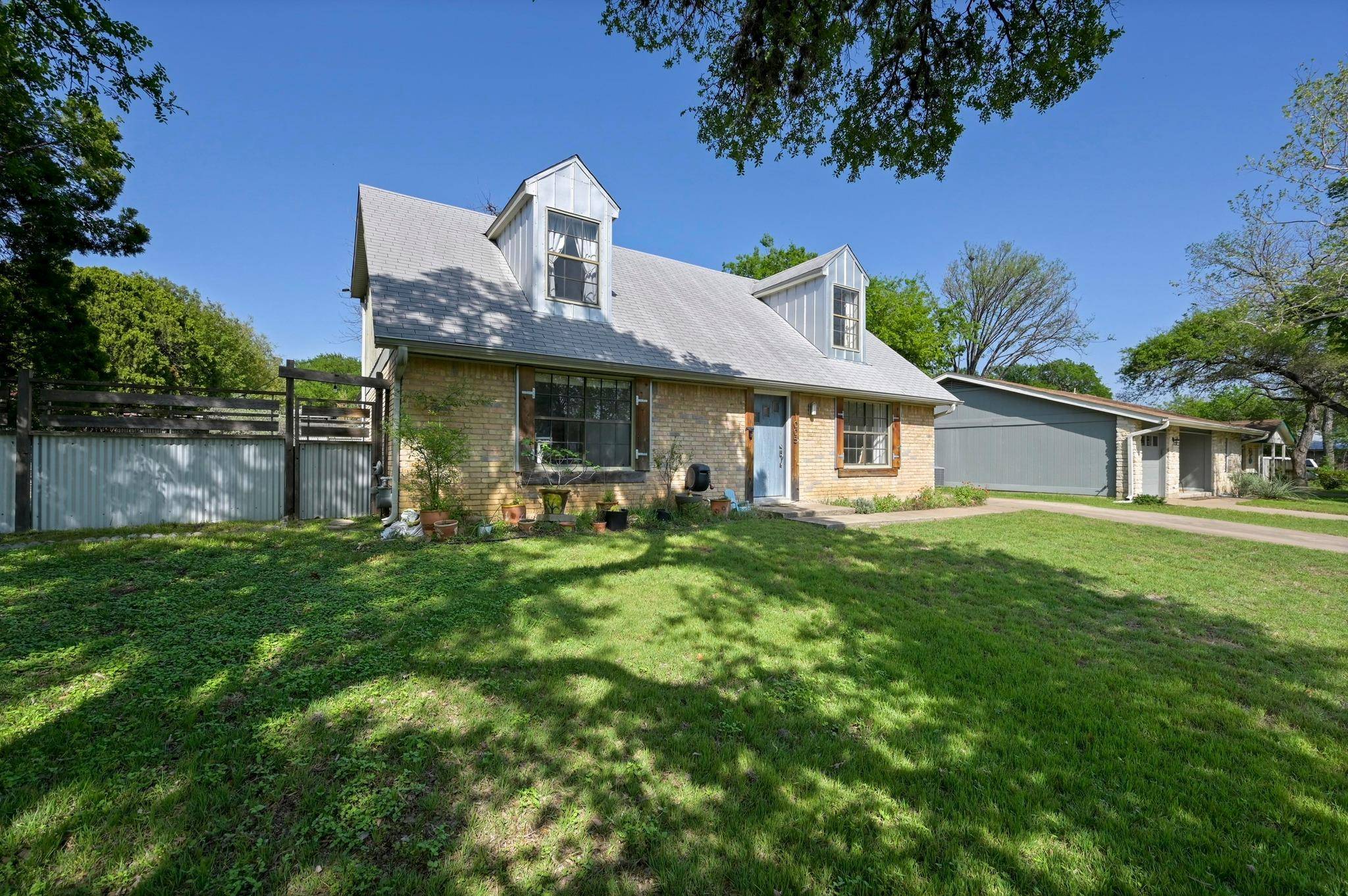 Austin, TX 78702,1005 Nile ST