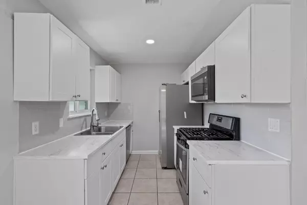 Austin, TX 78753,1407 Avebury CIR #B