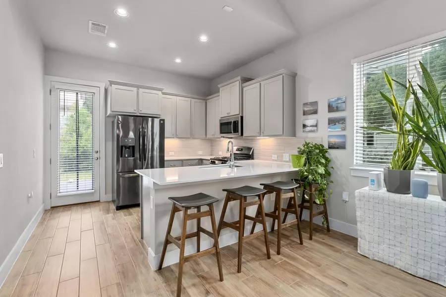213 Virtus BND #25, Austin, TX 78748