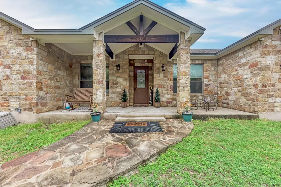 1325 County Road 106, Lampasas, TX 76550