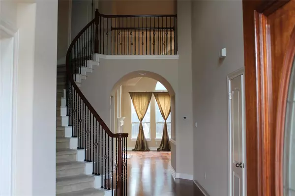 Austin, TX 78735,7617 Menler DR