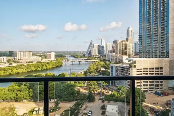 Austin, TX 78701,70 Rainey ST #1306