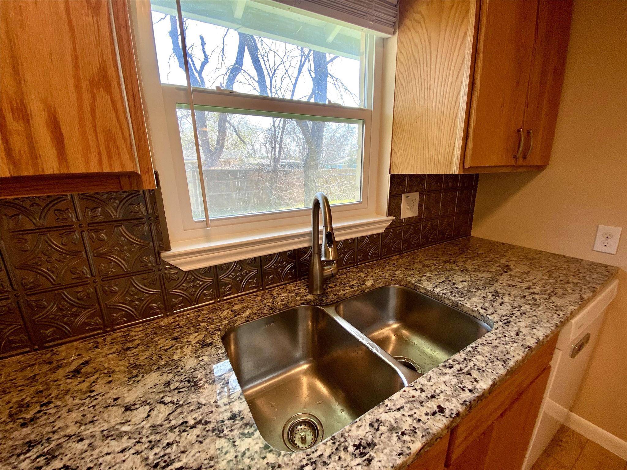 3005 Burning Oak DR, Austin, TX 78704