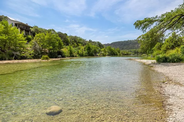 Wimberley, TX 78676,302 Valley DR