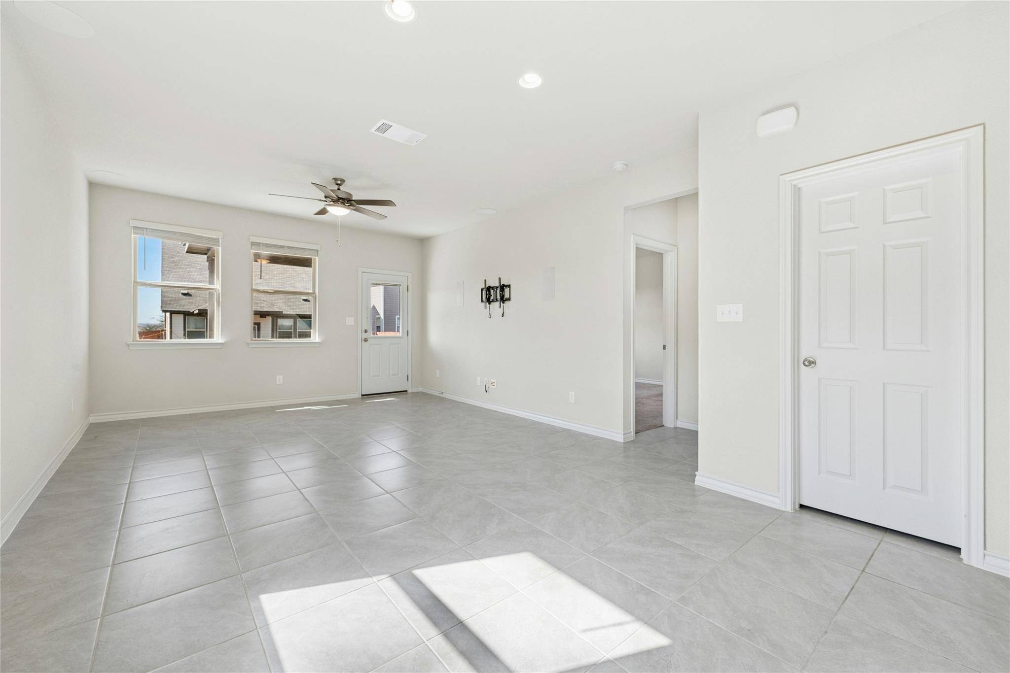 Buda, TX 78610,166 Yellowbark ST