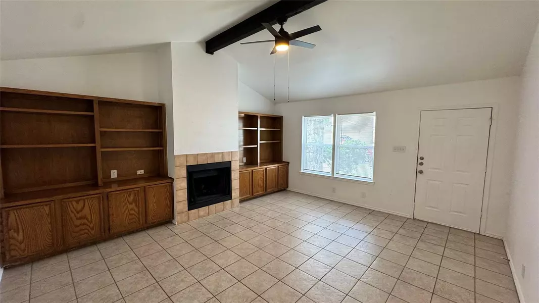 1304 Conway DR #B, San Marcos, TX 78666