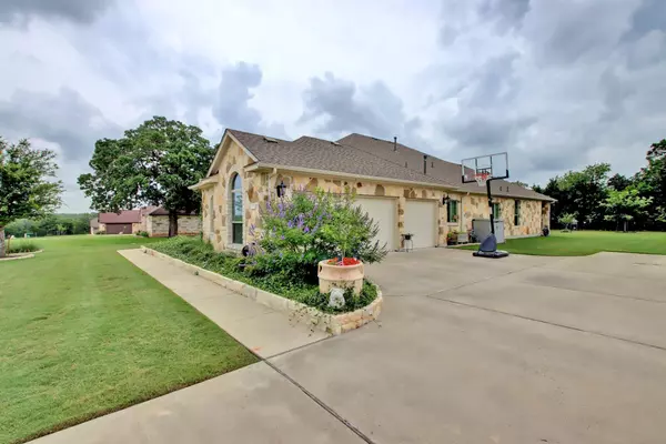 Bastrop, TX 78602,323 Chisholm TRL