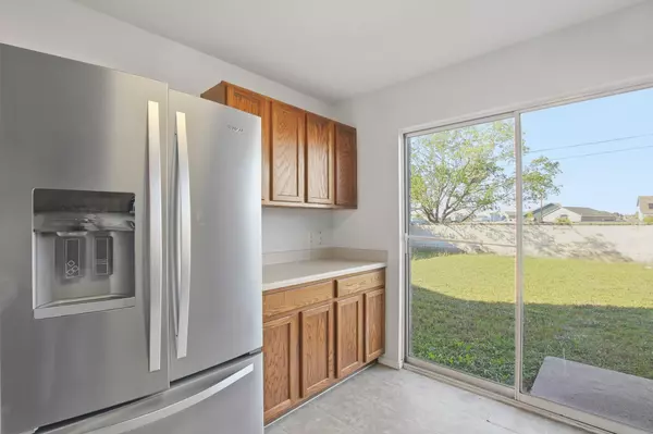 Elgin, TX 78621,17816 Honey Locust LN