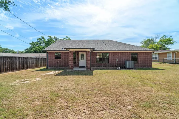 Rockdale, TX 76567,1904 Murray Ave