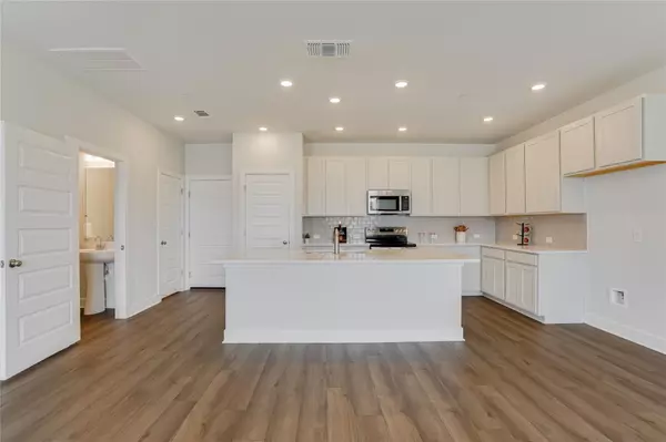Hutto, TX 78634,517 Emory Crossing BLVD