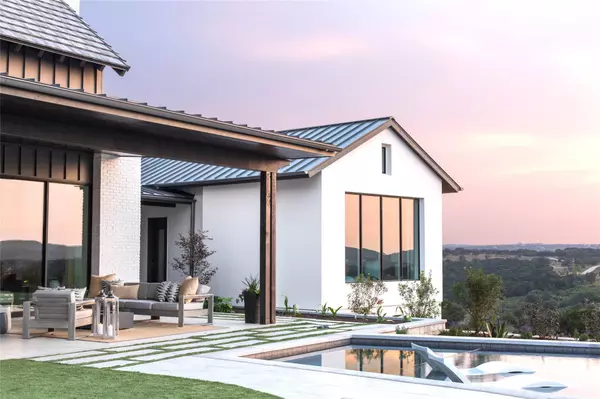 Spicewood, TX 78669,707 Moonlight Bay DR