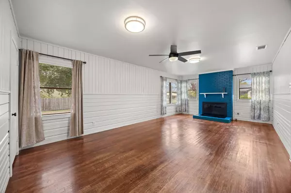 Taylor, TX 76574,1815 Eckhardt ST