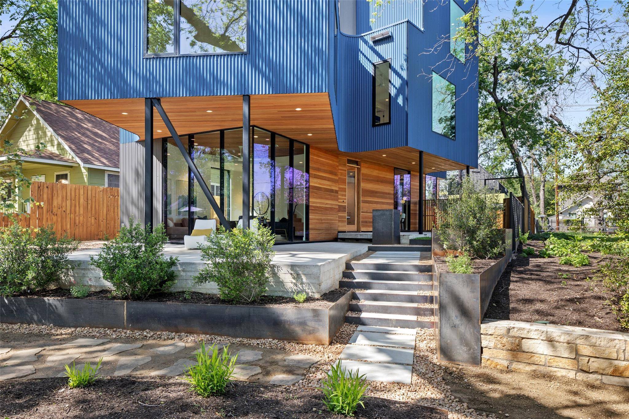 Austin, TX 78702,2218 Haskell ST