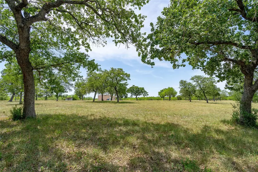 235 Acorn RD, Lockhart, TX 78644