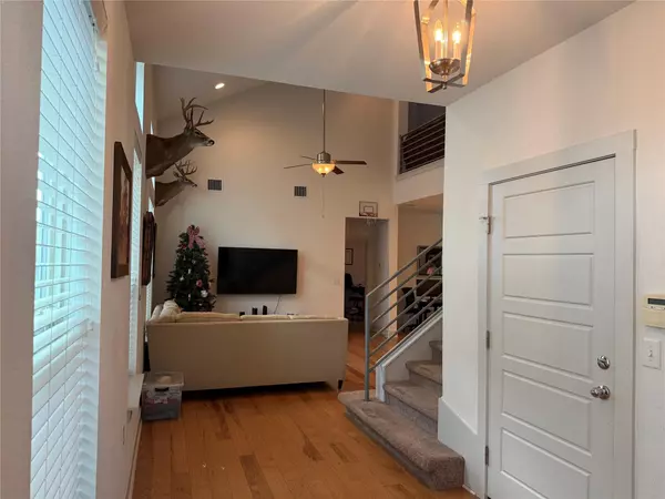 Austin, TX 78741,7206 Tybalt ST