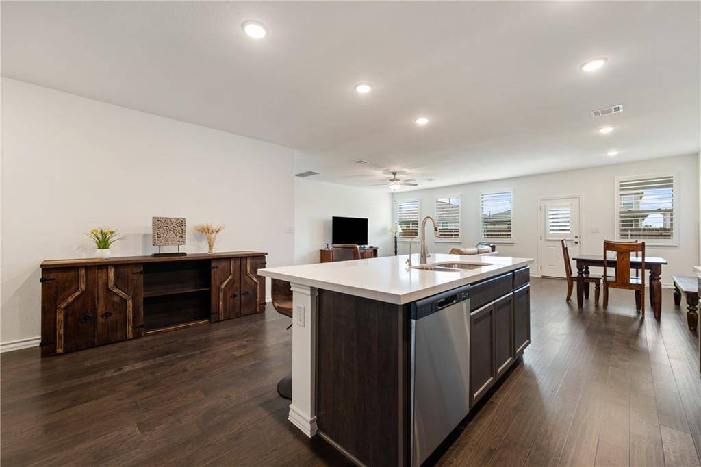 Hutto, TX 78634,1003 Sandra Ann WAY