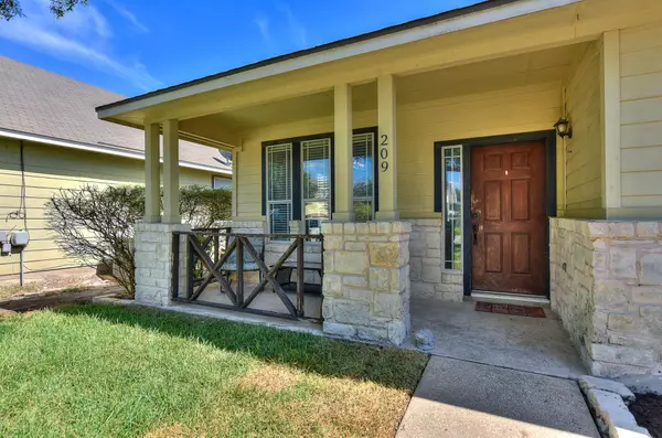 209 Holmstrom ST, Hutto, TX 78634