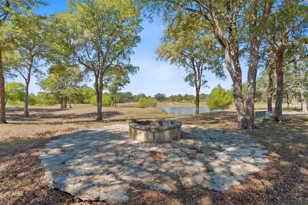 Lockhart, TX 78644,5501 Old Colony Line RD