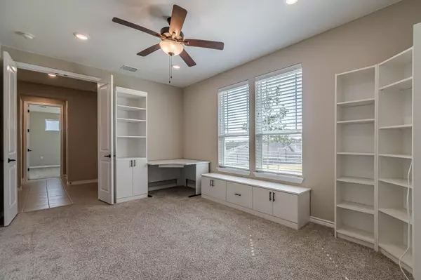 San Marcos, TX 78666,112 Diving Crest CV #103