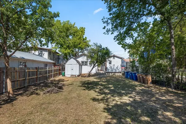 Austin, TX 78702,2607 E 5th ST